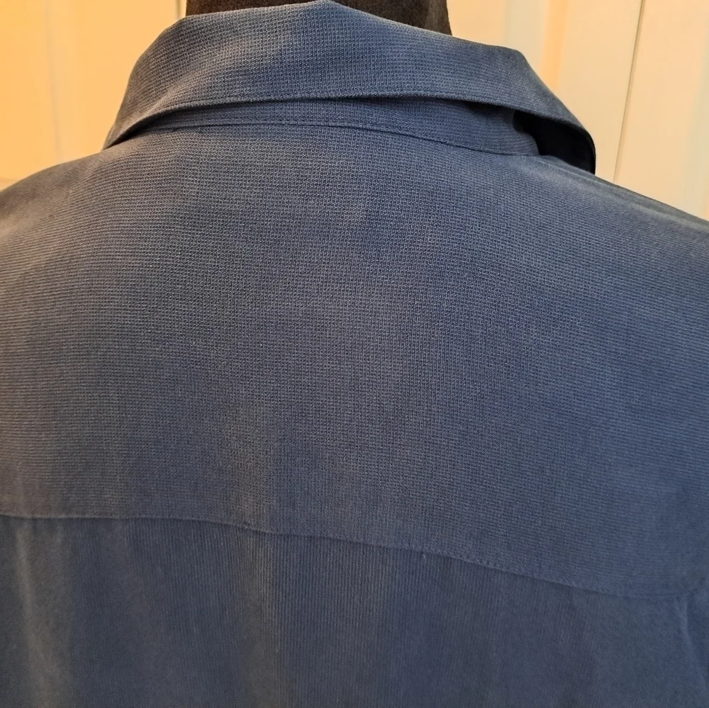 Banana Republic 100% Linen Navy Blue Untucked Shirt